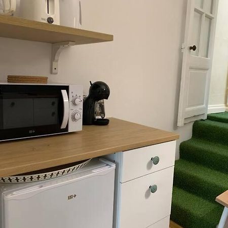 Guîtres Gite La Petite Maison מראה חיצוני תמונה