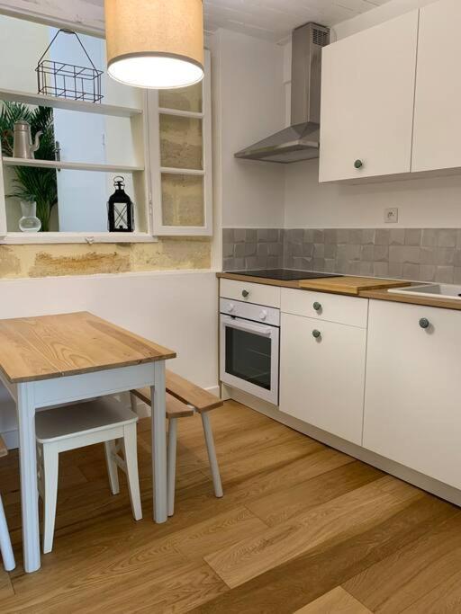 Guîtres Gite La Petite Maison מראה חיצוני תמונה