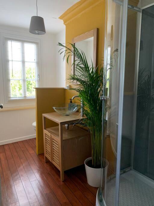 Guîtres Gite La Petite Maison מראה חיצוני תמונה